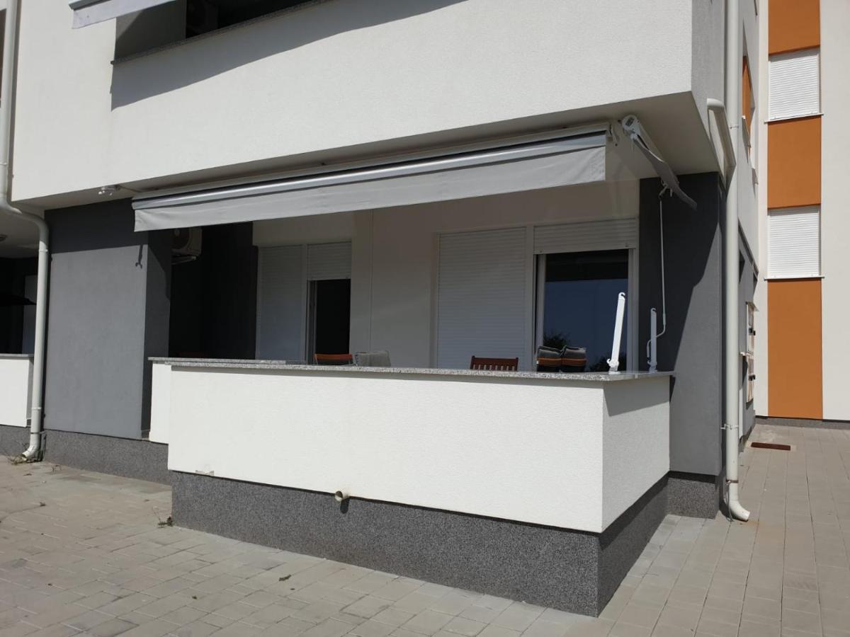Apartman Dodo 1 Новаля Екстер'єр фото